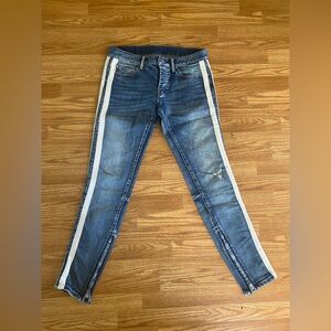 MNML size 29 Skinny jeans